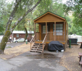 Russian River Camping Resort One-Bedroom Cabin 2